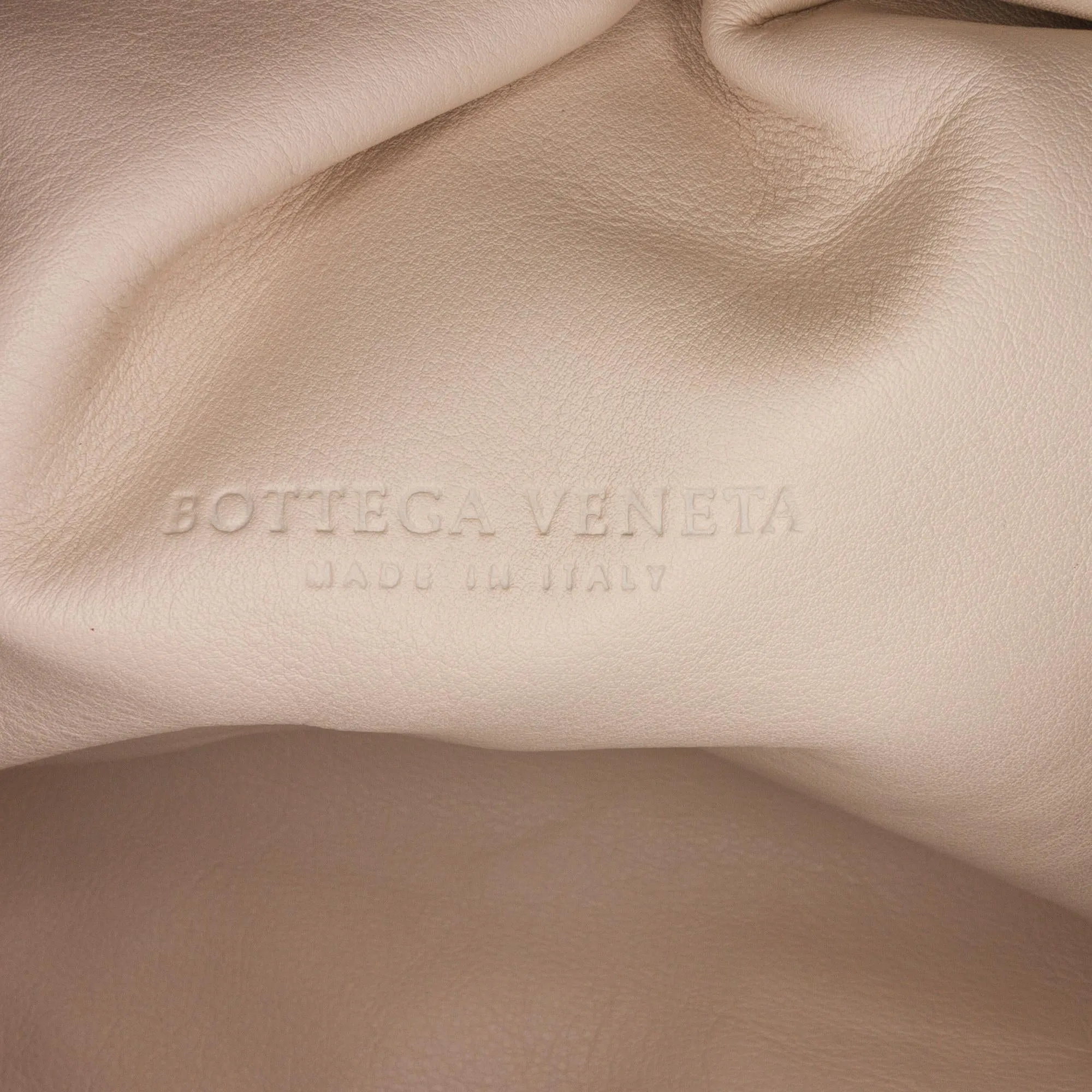 Bottega Veneta The Pouch (SHG-Xtl3jv)