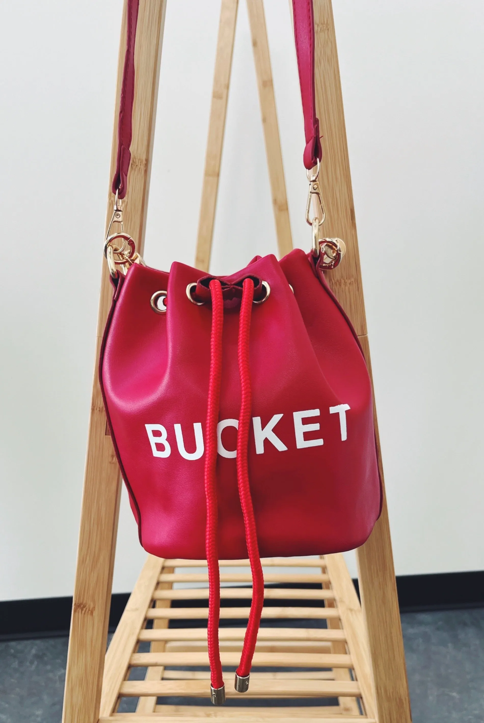 BUCKET BAG