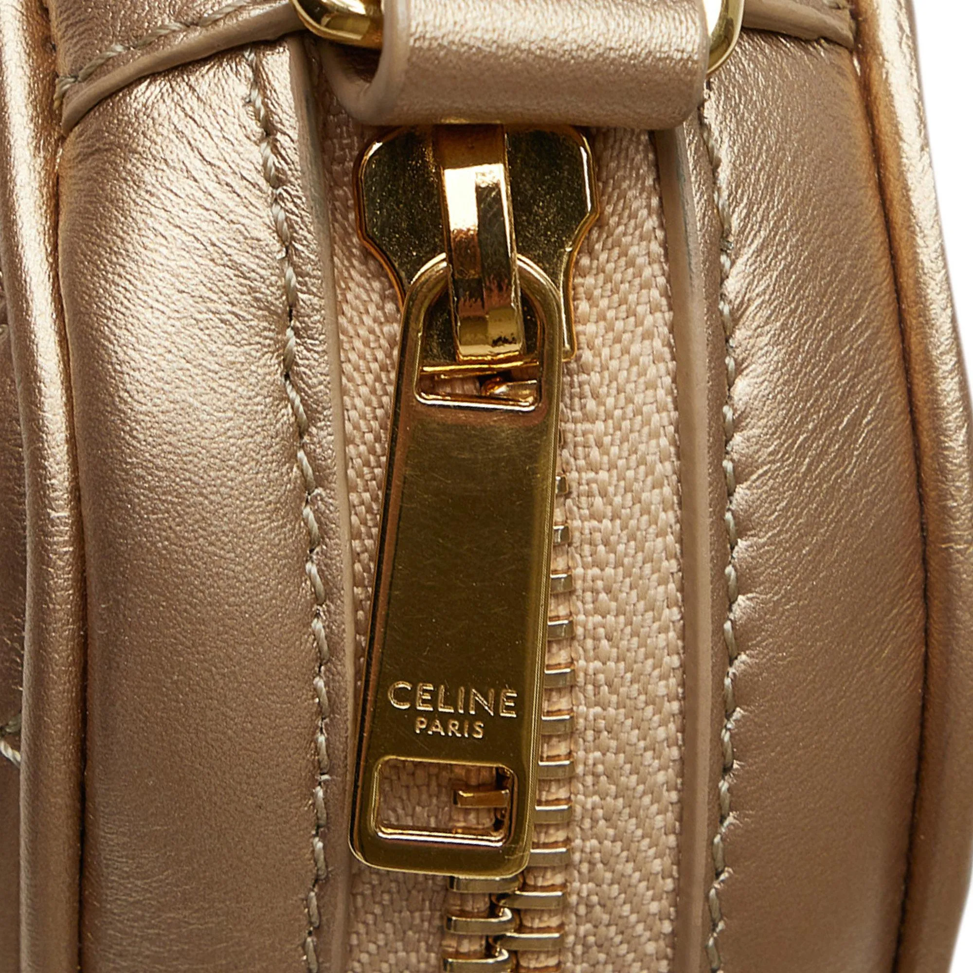 Celine C Charm Crossbody Bag (SHG-NStyuZ)