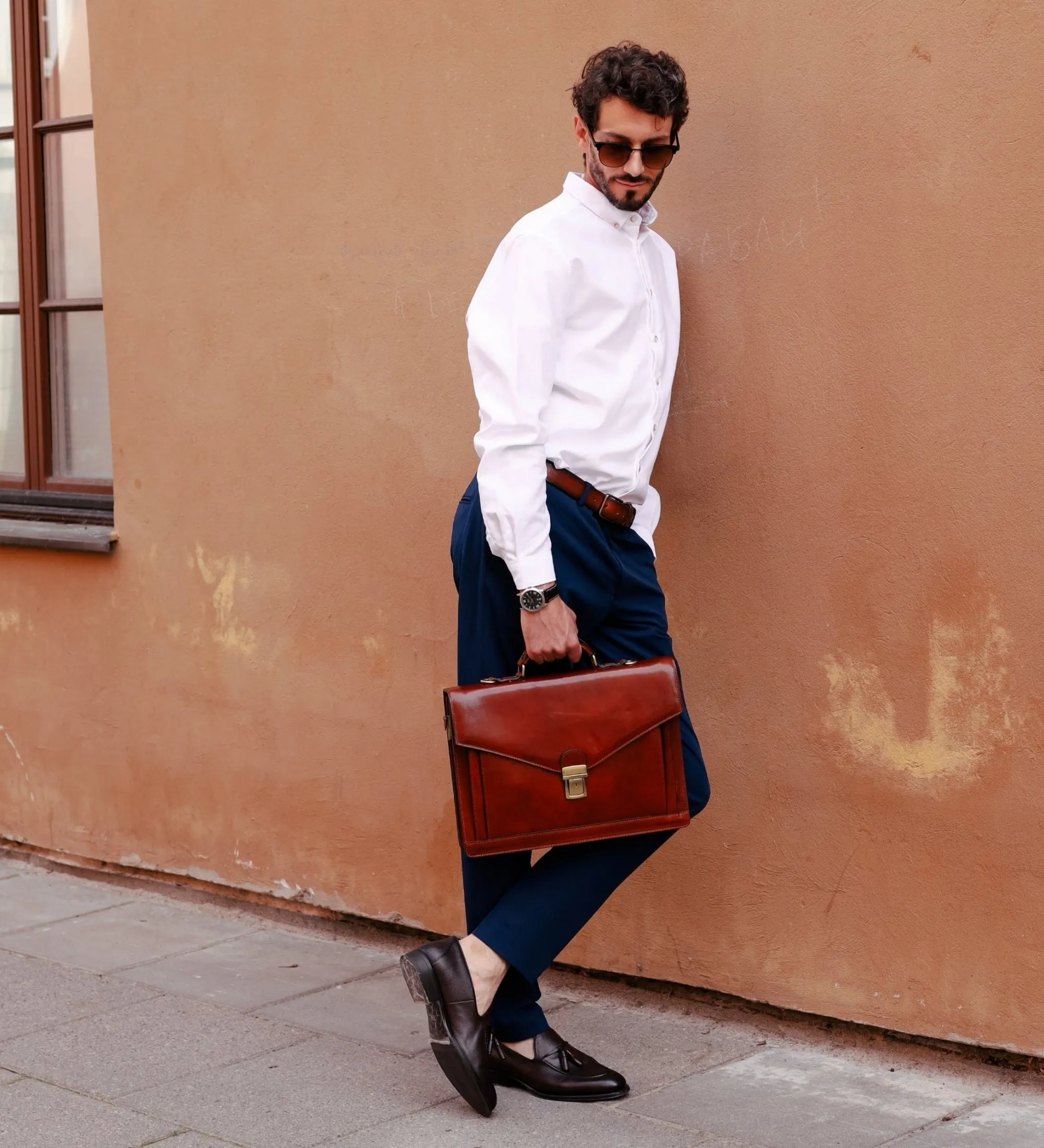 Classic Design Leather Briefcase - The Magus