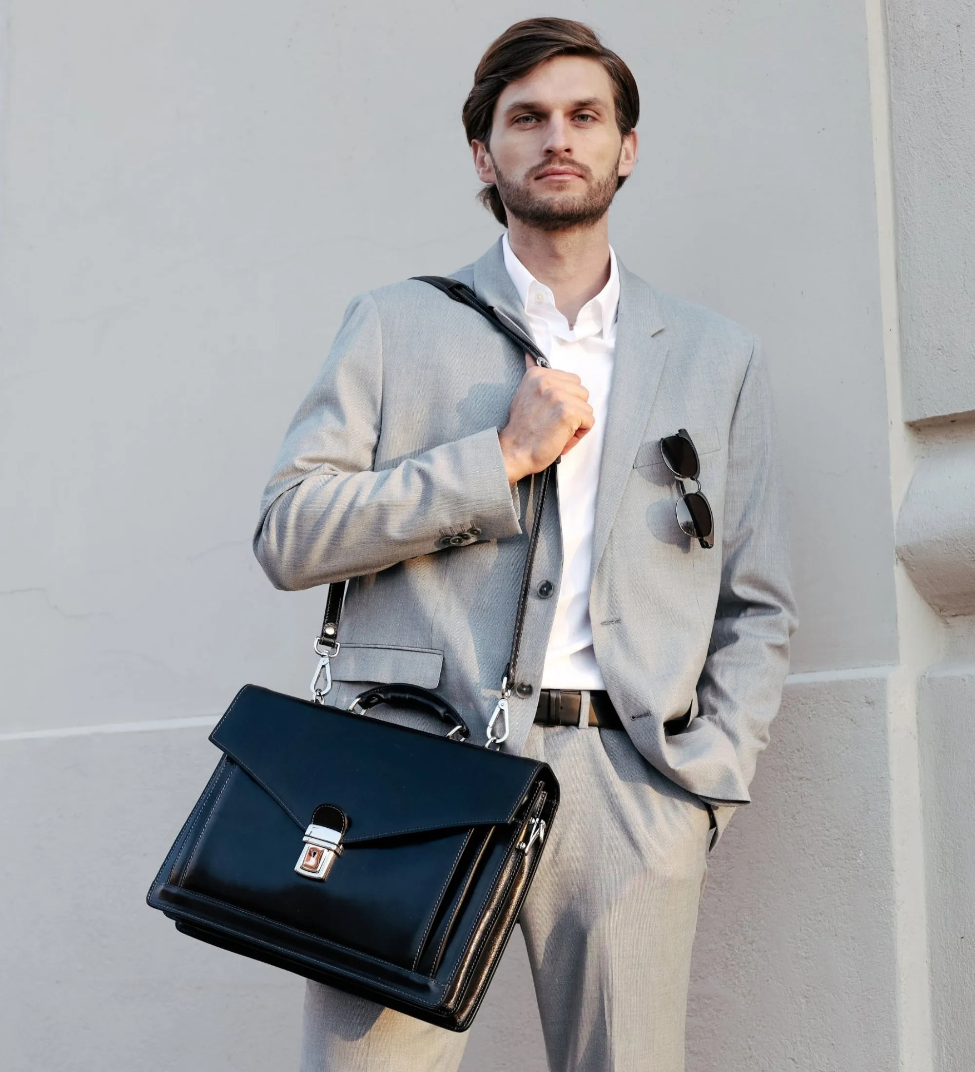 Classic Design Leather Briefcase - The Magus