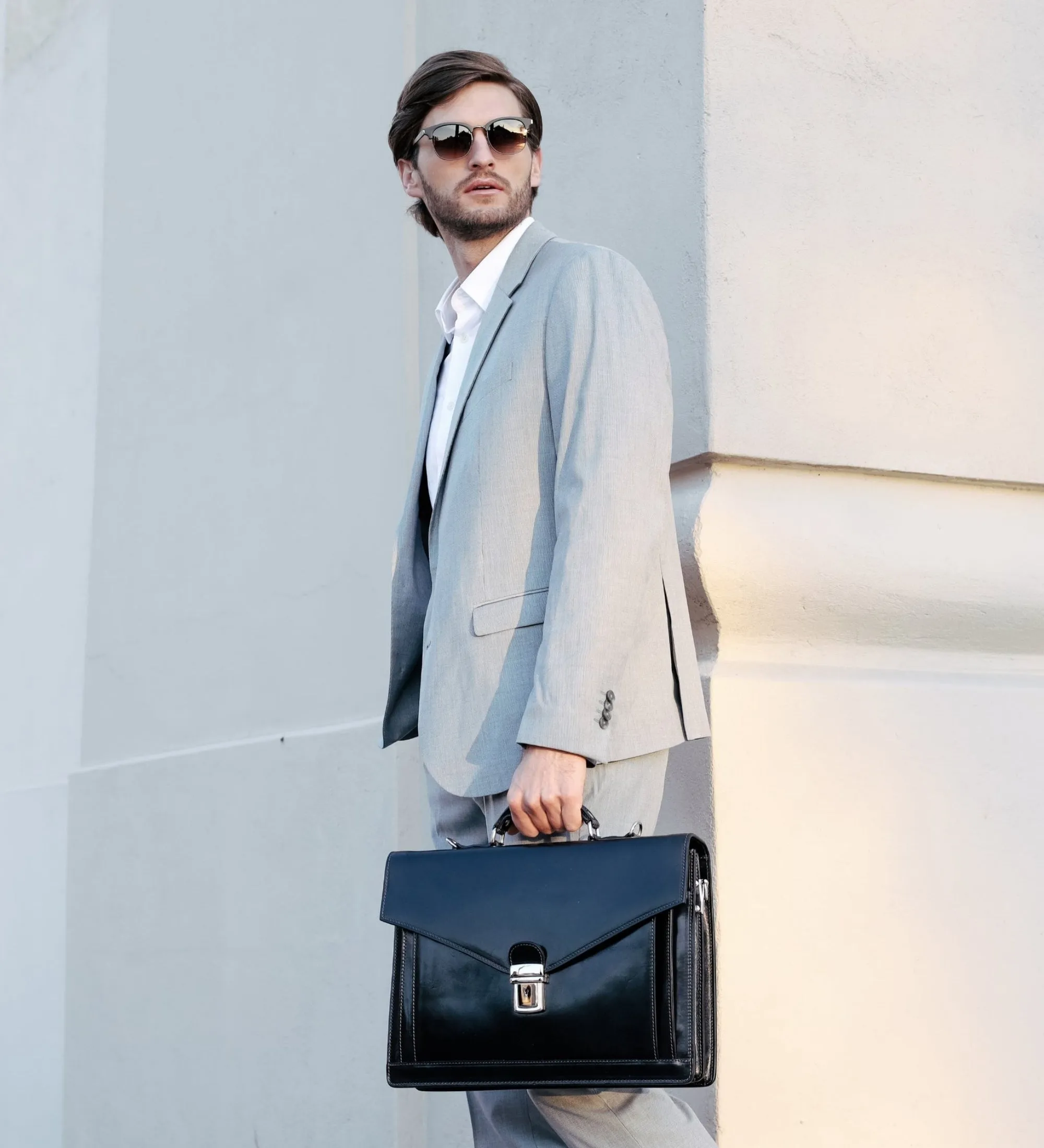 Classic Design Leather Briefcase - The Magus