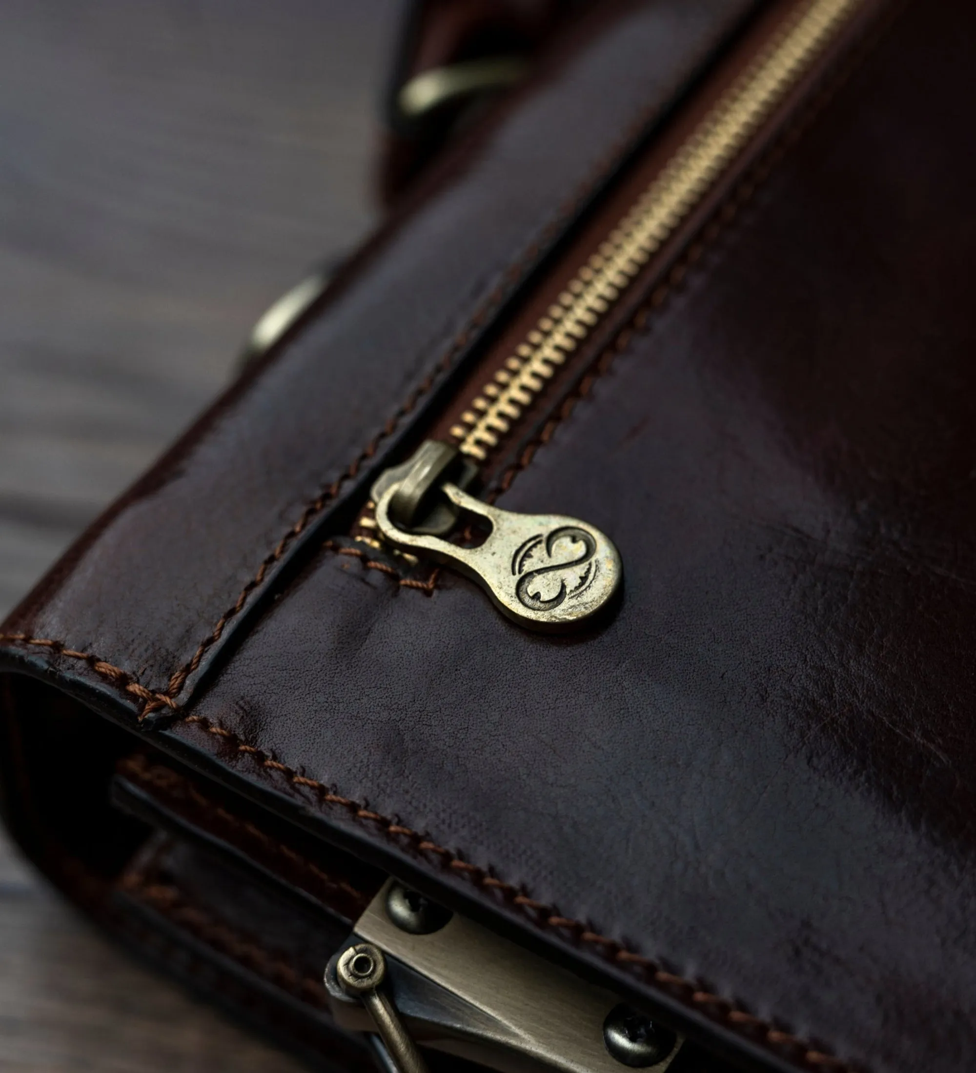 Classic Design Leather Briefcase - The Magus