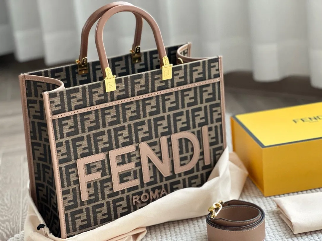 FF255 Fendi Sunshine Medium / 13.7 x 12.3 x 6.7inch