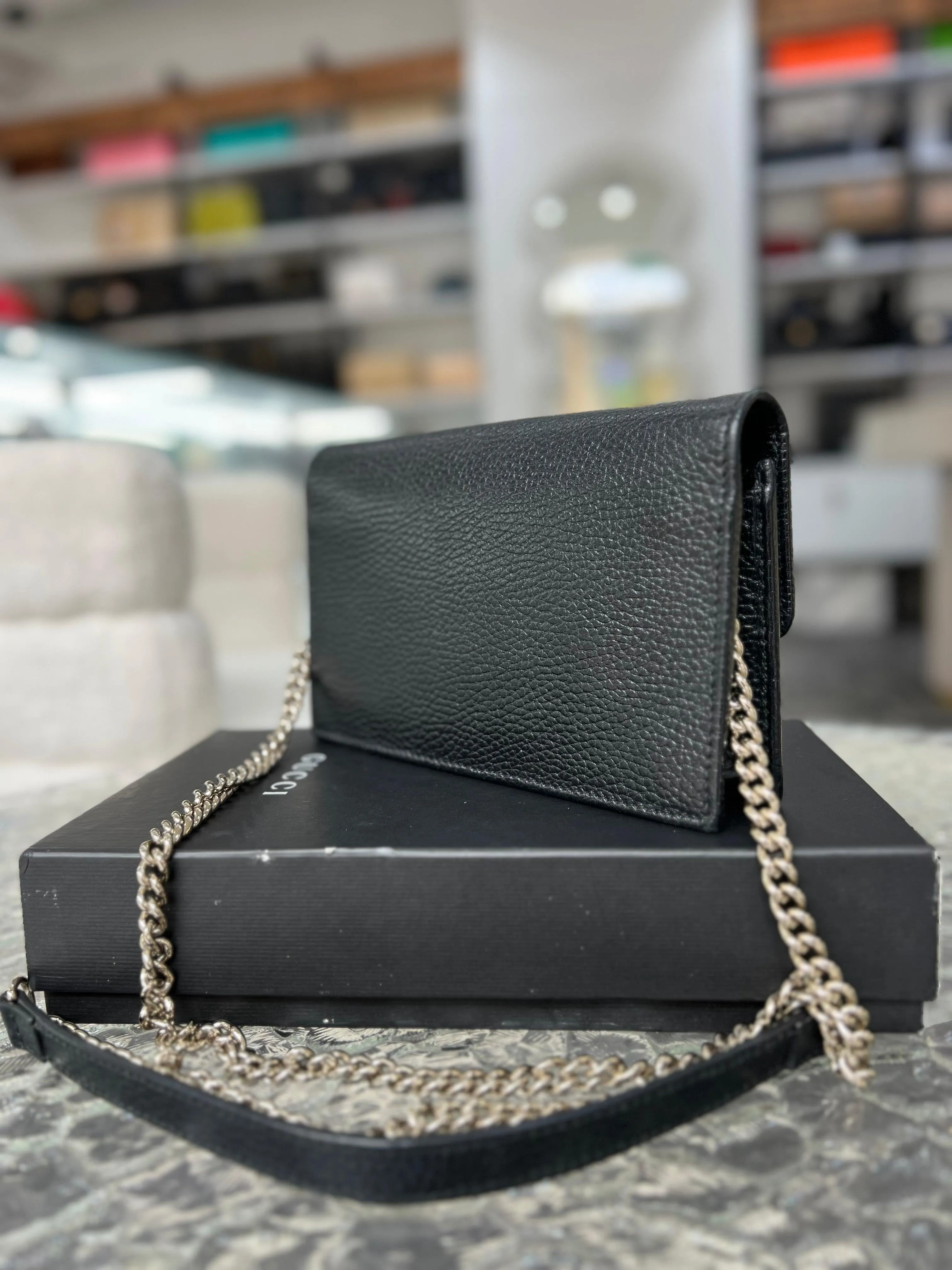 GUCCI Icon GG Interlocking Wallet On Chain Black