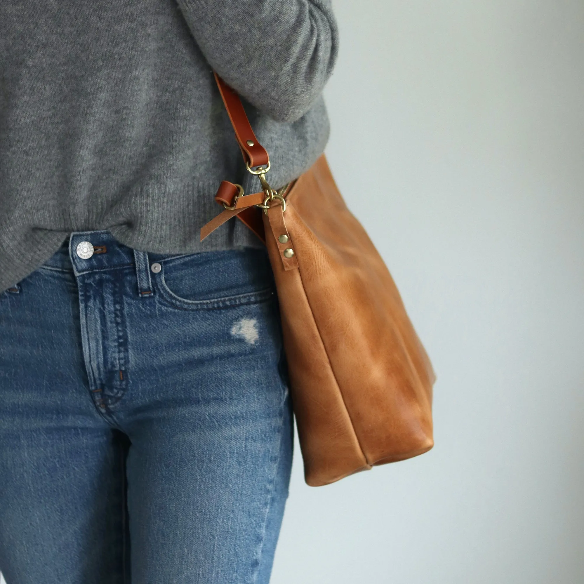 Large Slouchy Hobo Crossbody - Honey Brown Pull-up