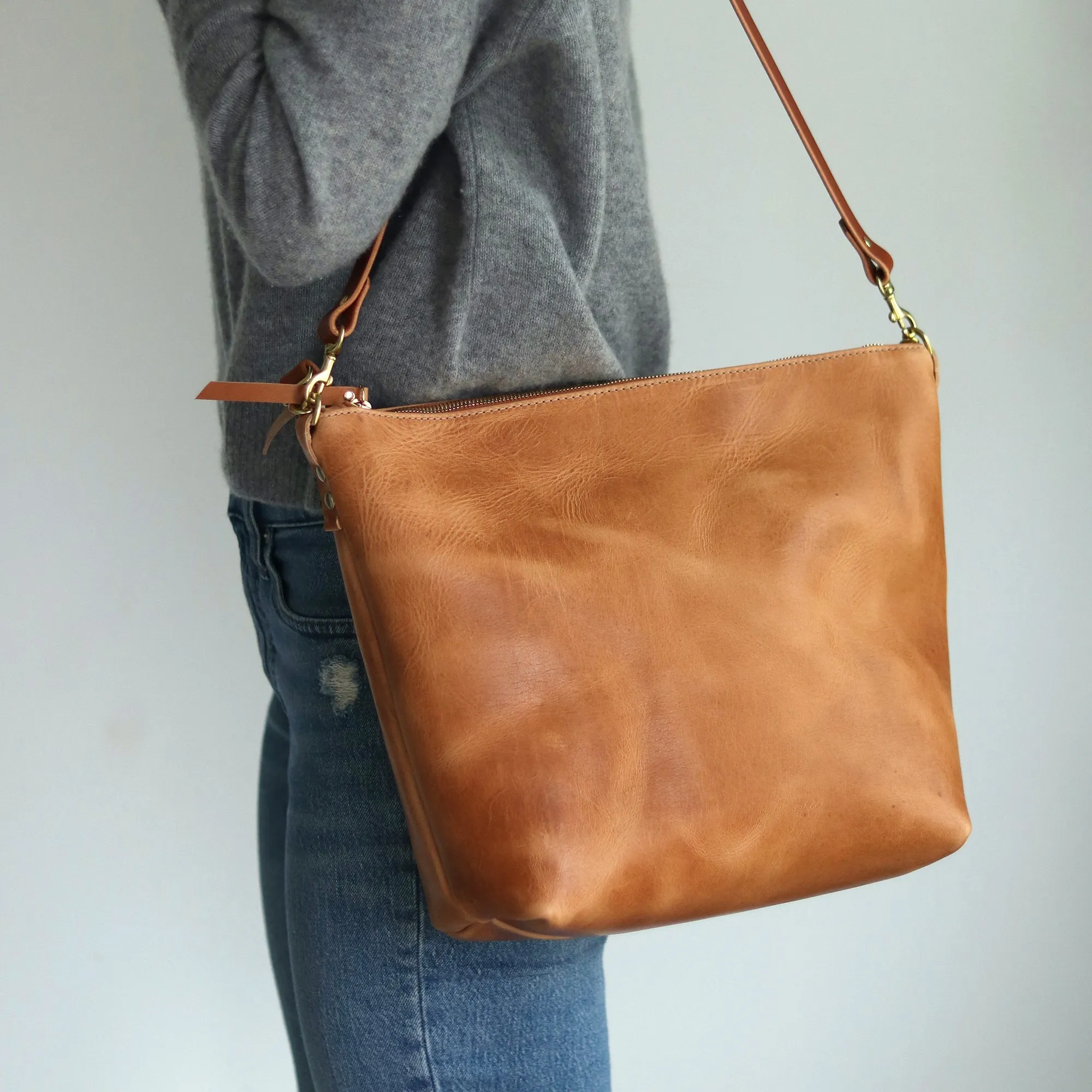 Large Slouchy Hobo Crossbody - Honey Brown Pull-up