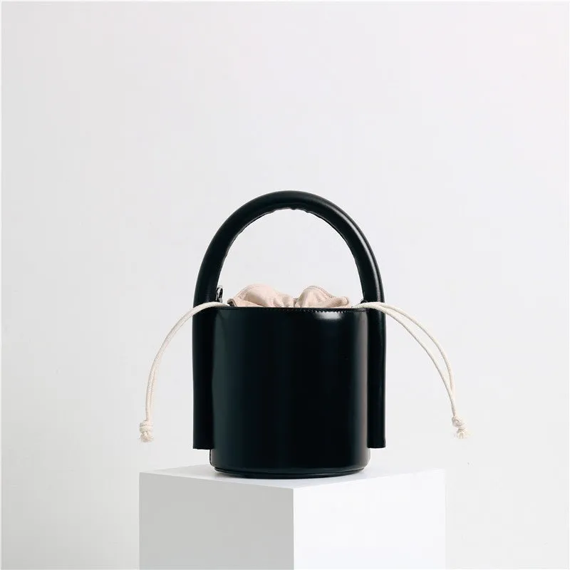 Leather Bucket Bag With Thick Handle