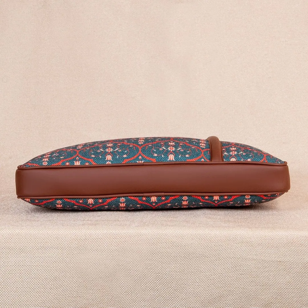 Sheesh Mahal Jaali Motif Laptop Sleeve